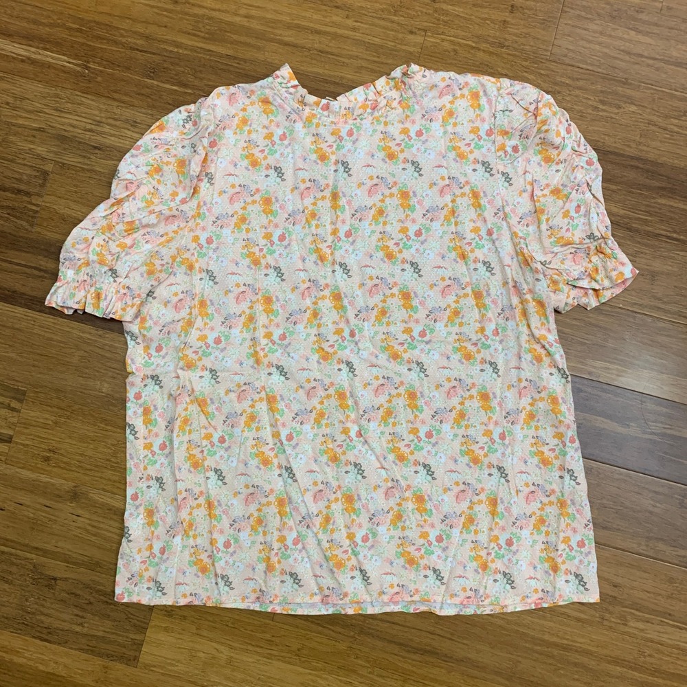 LOFT Floral Ruffle Sleeve Top Womens Size Large Blouse Keyhole Back Lightweight